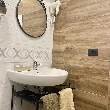 Staziona E Dormi Камильятелло-Силано