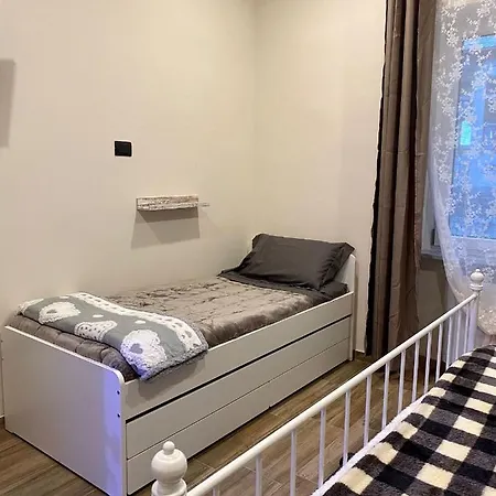 Staziona E Dormi Bed & Breakfast *