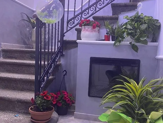 Alojamento de Acomodação e Pequeno-almoço Staziona E Dormi 3*